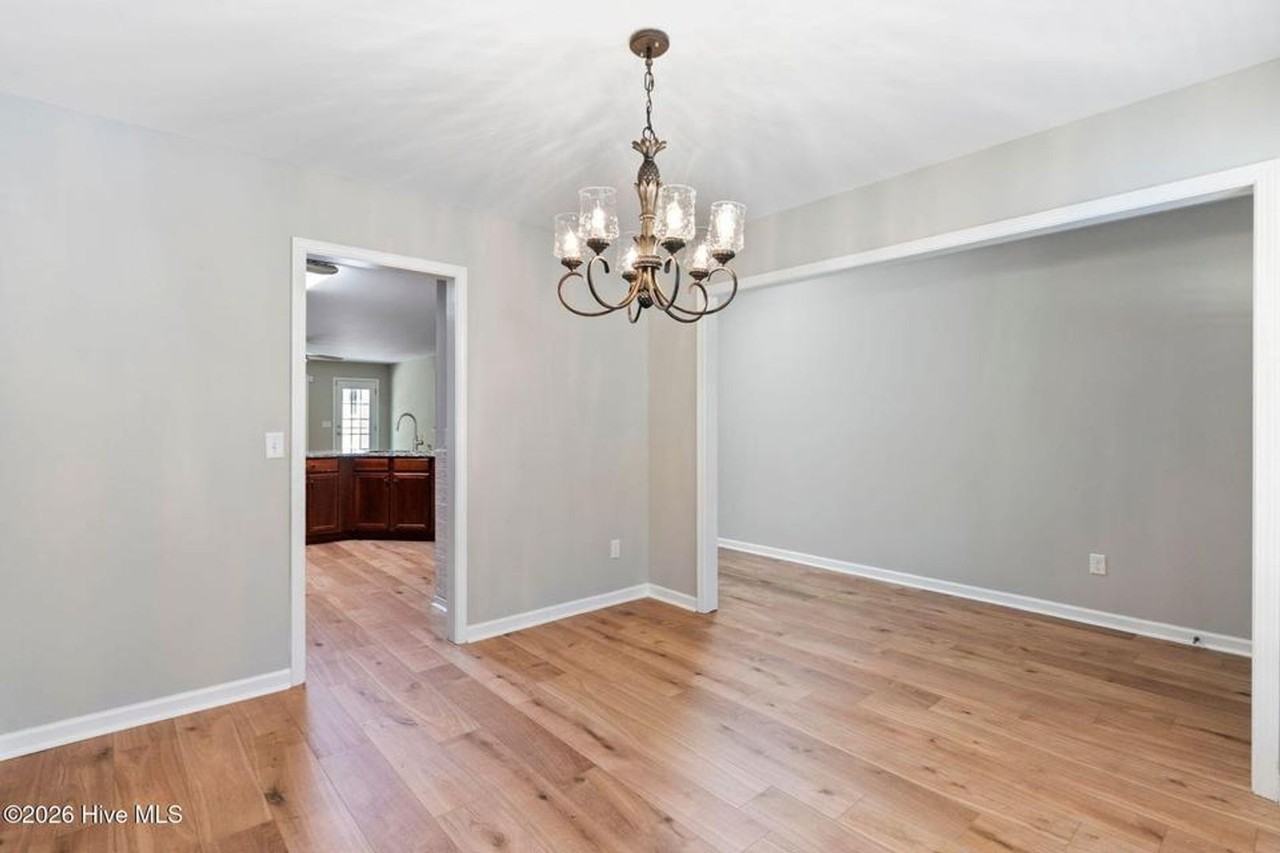 3912 Willowick Park Dr - Photo 3 of 34