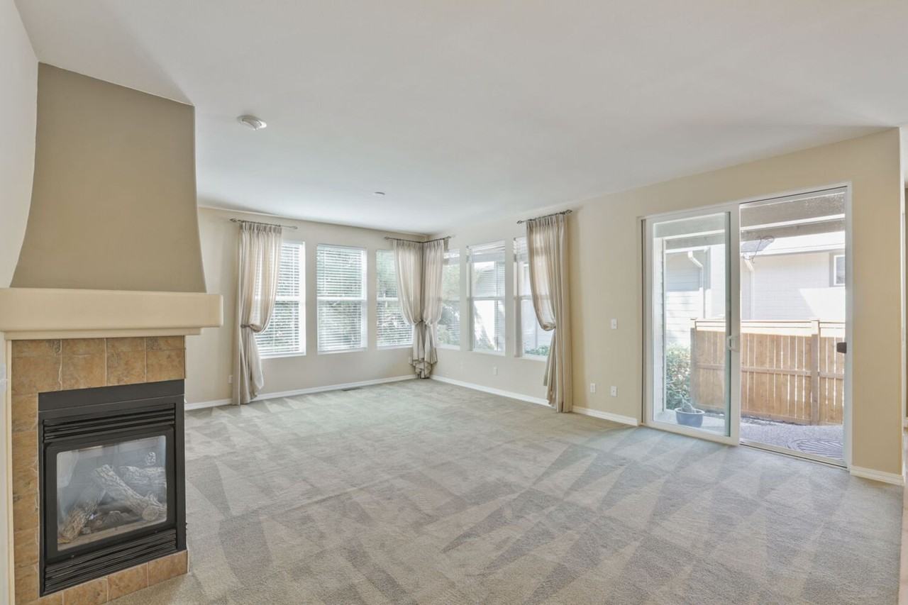 24169 Ne 122nd St - Photo 5 of 28