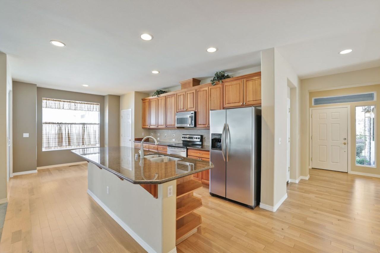 24169 Ne 122nd St - Photo 2 of 28