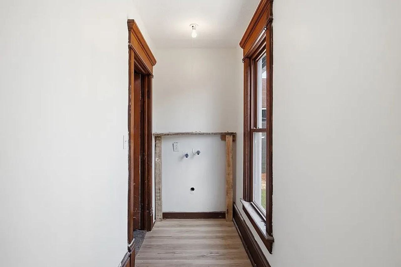 174 Marion Ave - Photo 4 of 21