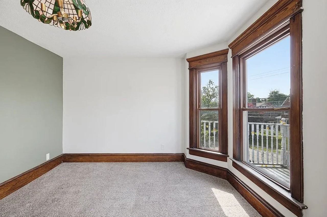 174 Marion Ave - Photo 7 of 21