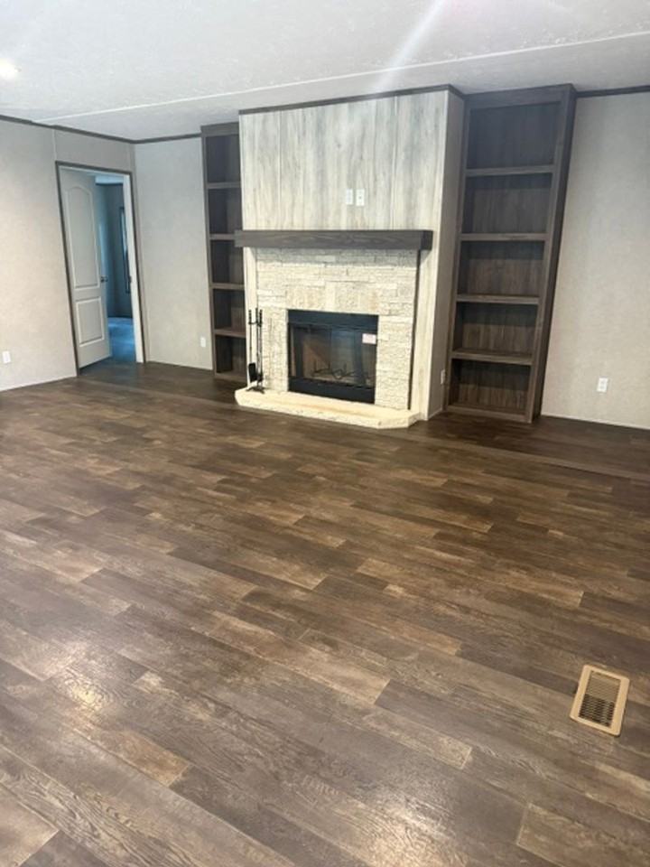 656 Mountain View Rd - Photo 2 of 16