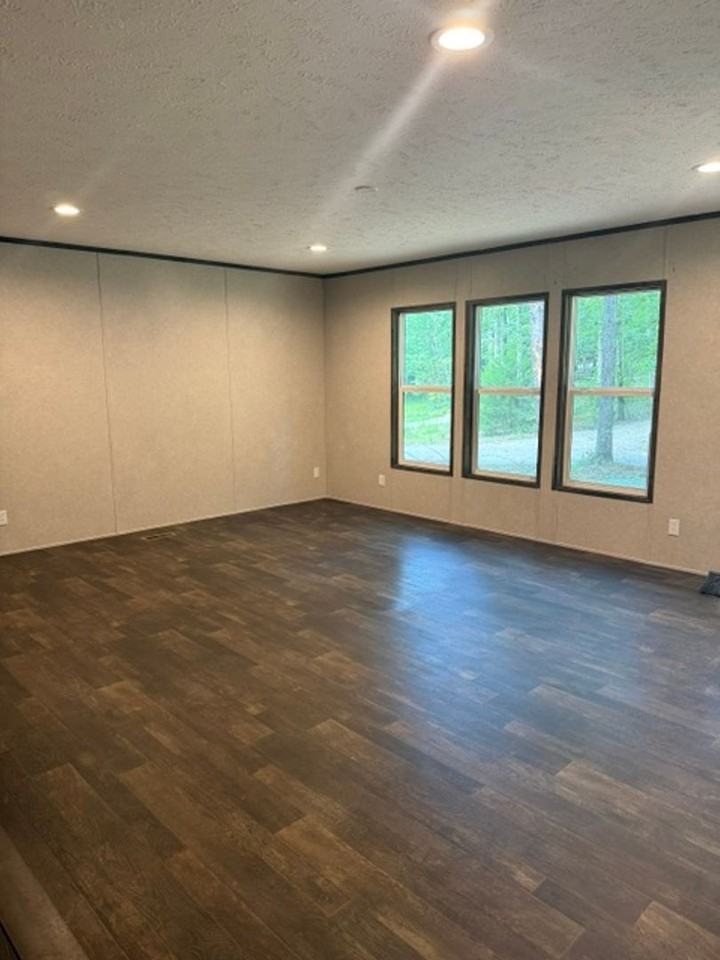656 Mountain View Rd - Photo 3 of 16