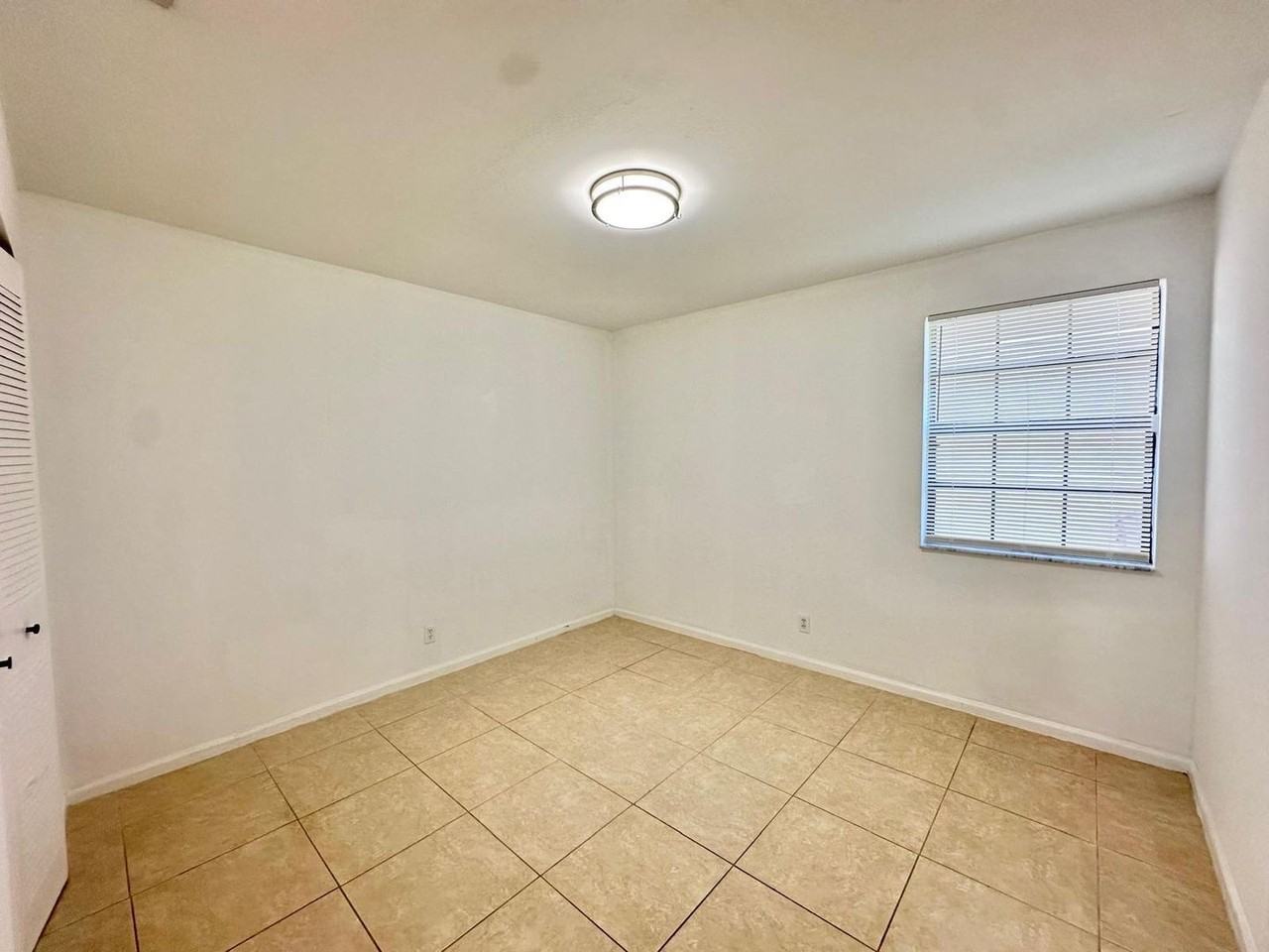 3170 Leewood Ter #L210 - Photo 2 of 12