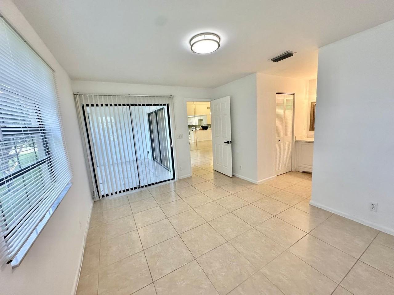 3170 Leewood Ter #L210 - Photo 5 of 12