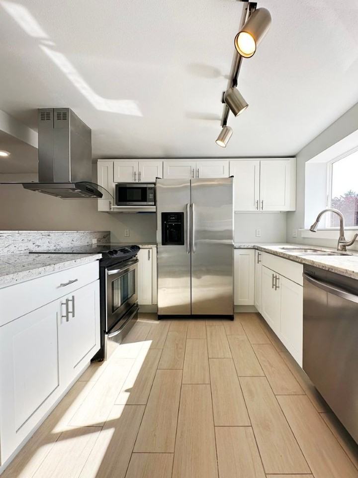 300 Nw 47th St - Photo 5 of 14
