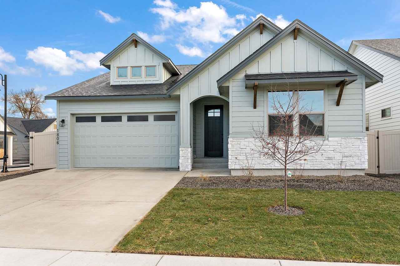 1806 N Black Elm Ln - Photo 2 of 33