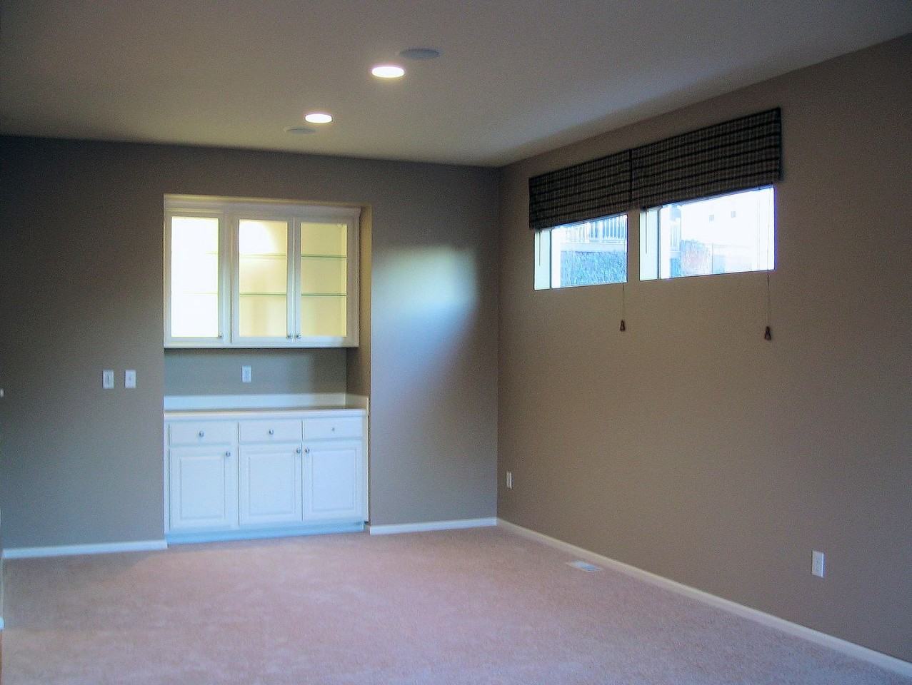 17046 Parkside Way Se - Photo 3 of 6