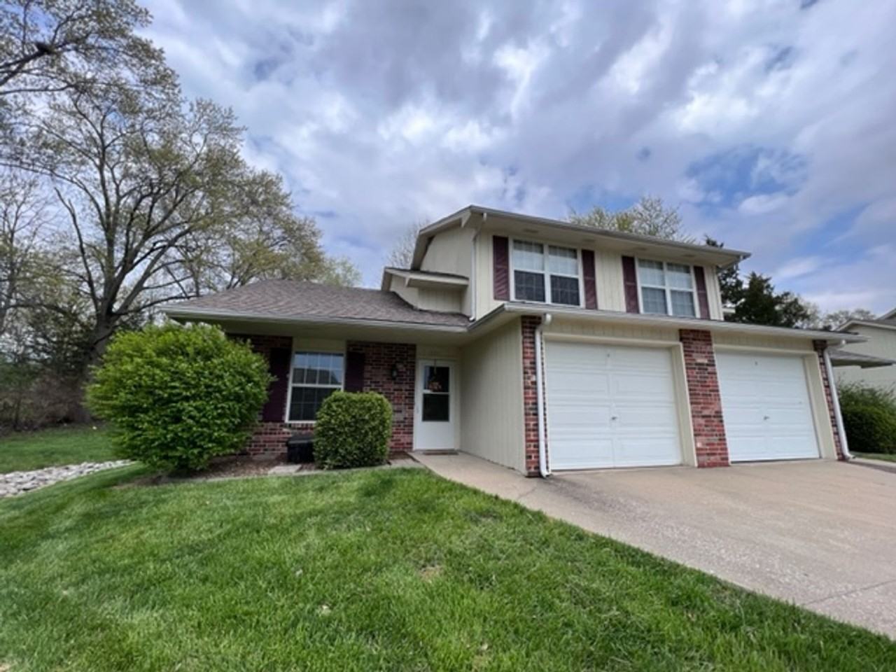 1601 Steamboat Ln #1601 - Photo 4 of 33