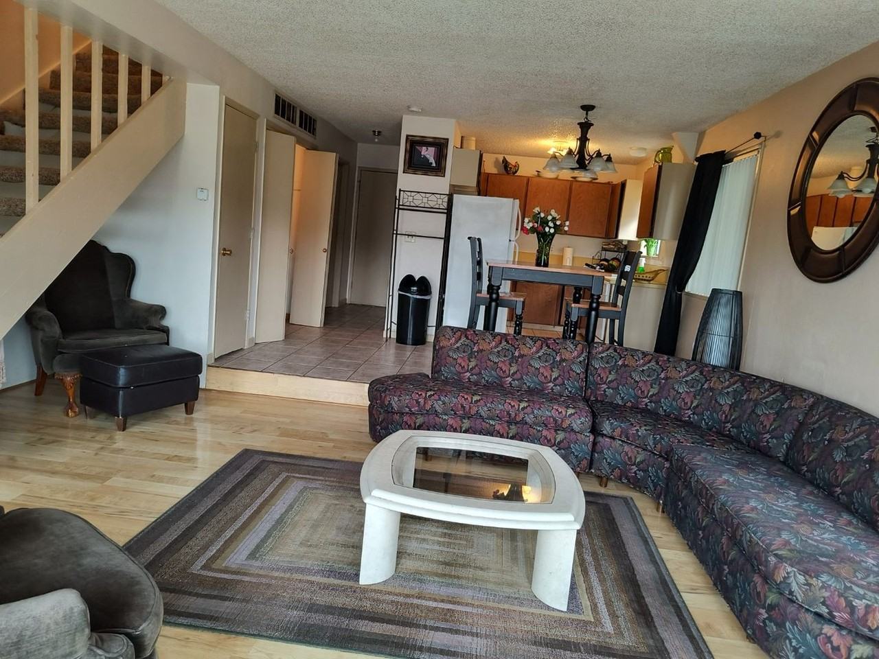 1720 Worden Ave - Photo 2 of 17