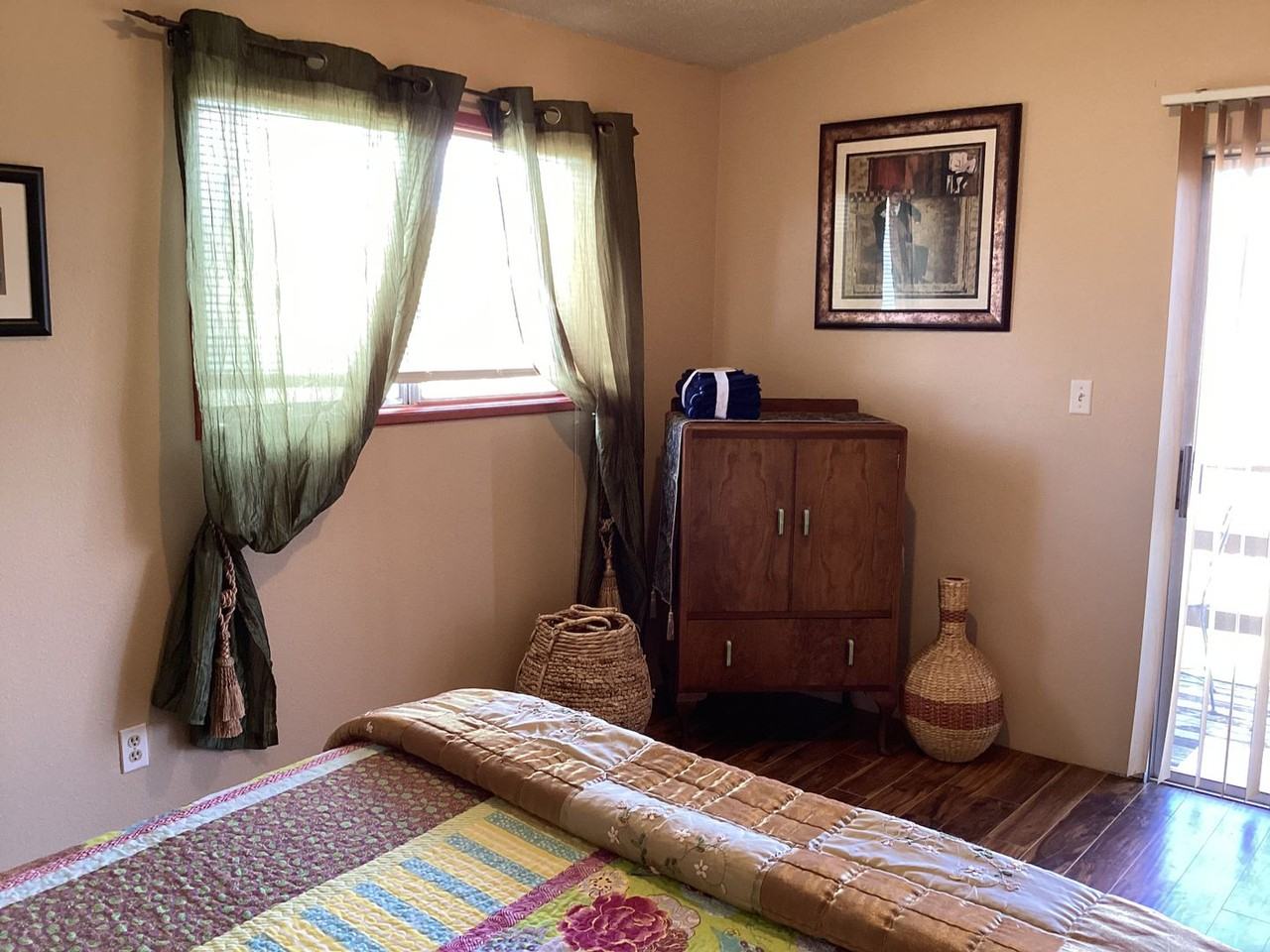 1720 Worden Ave - Photo 7 of 17