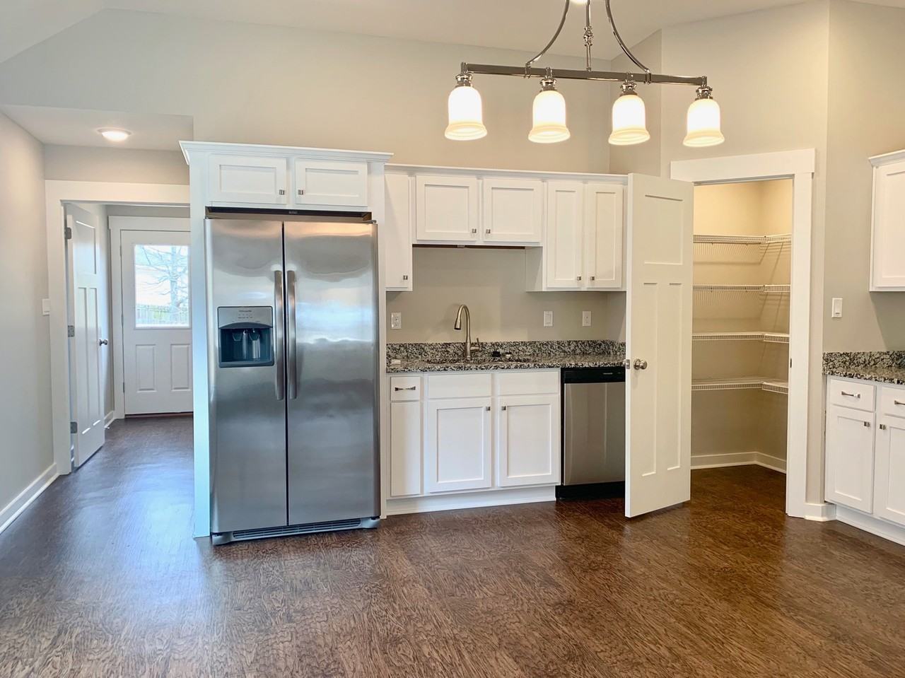 312 Wolf Den Ln - Photo 5 of 19