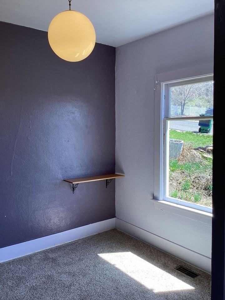 327 Grant St - Photo 3 of 11