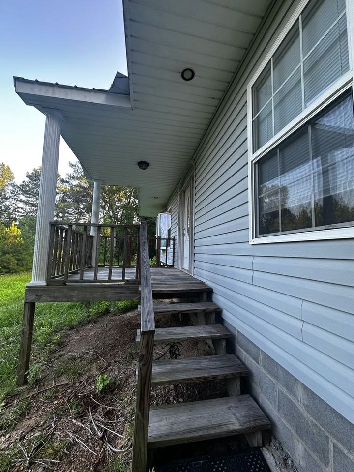 742 Old Sulphur Springs Rd - Photo 3 of 40