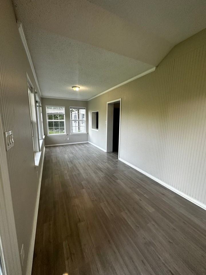 742 Old Sulphur Springs Rd - Photo 4 of 40