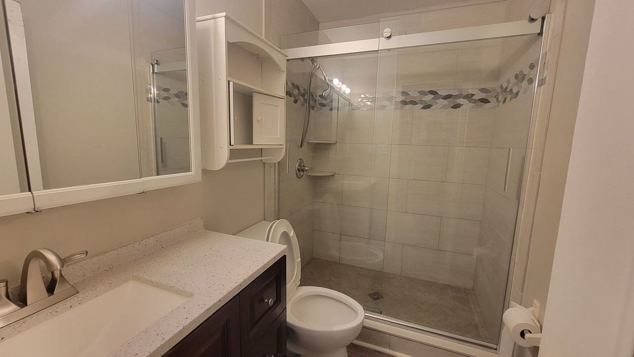 10210 Browns Ct - Photo 6 of 12