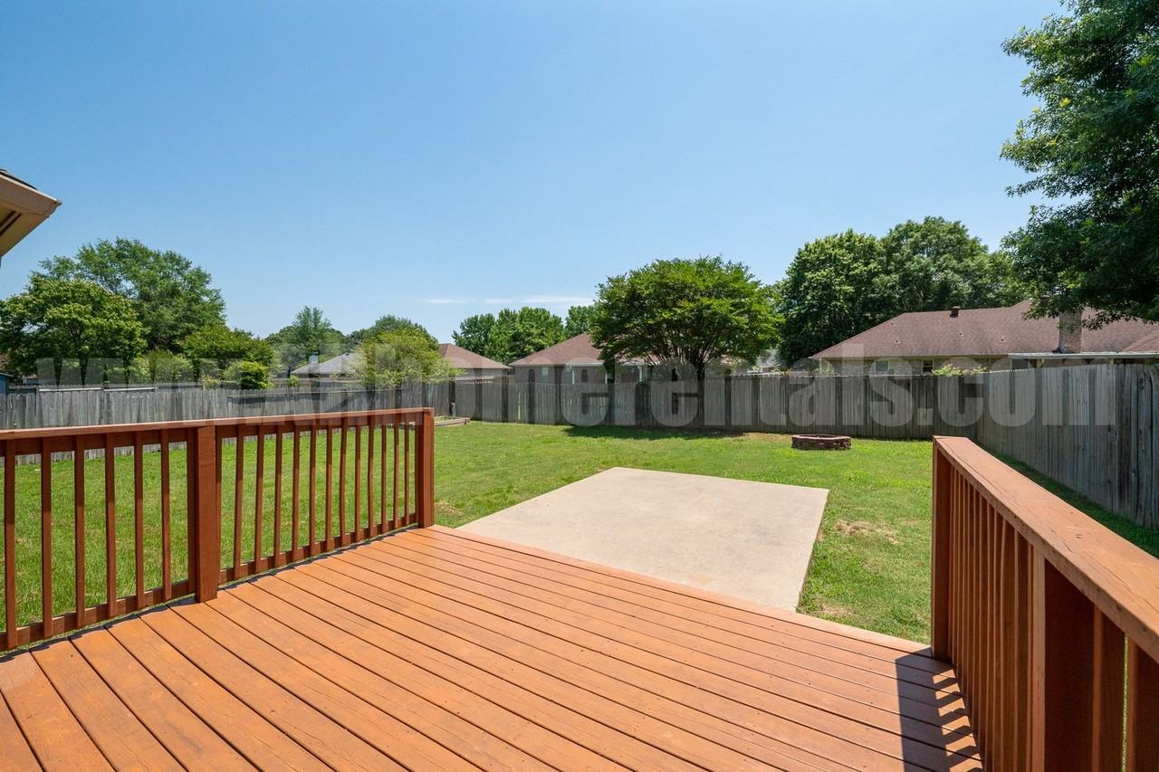 2765 Archer Ln - Photo 5 of 19