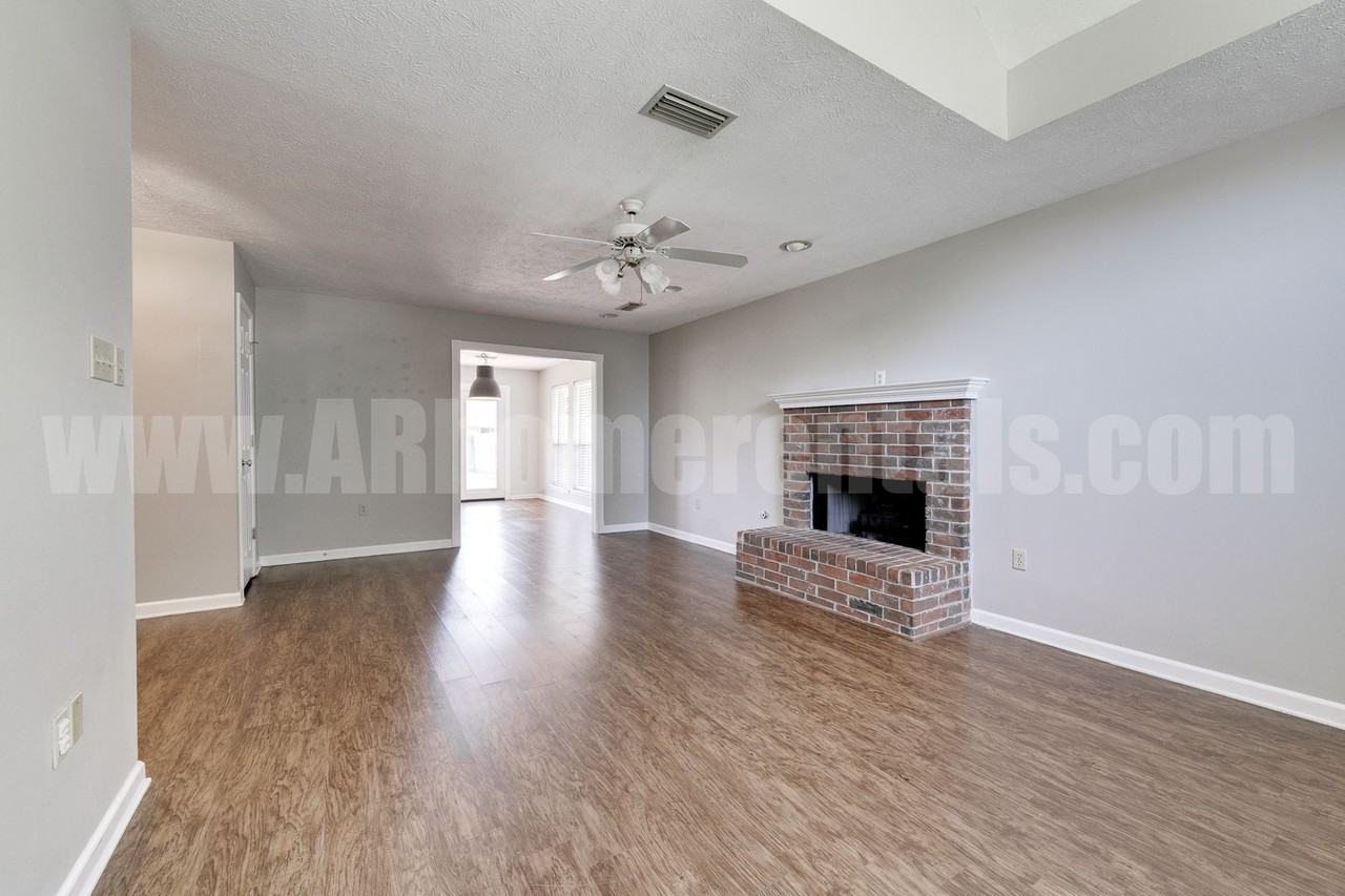 2765 Archer Ln - Photo 7 of 19