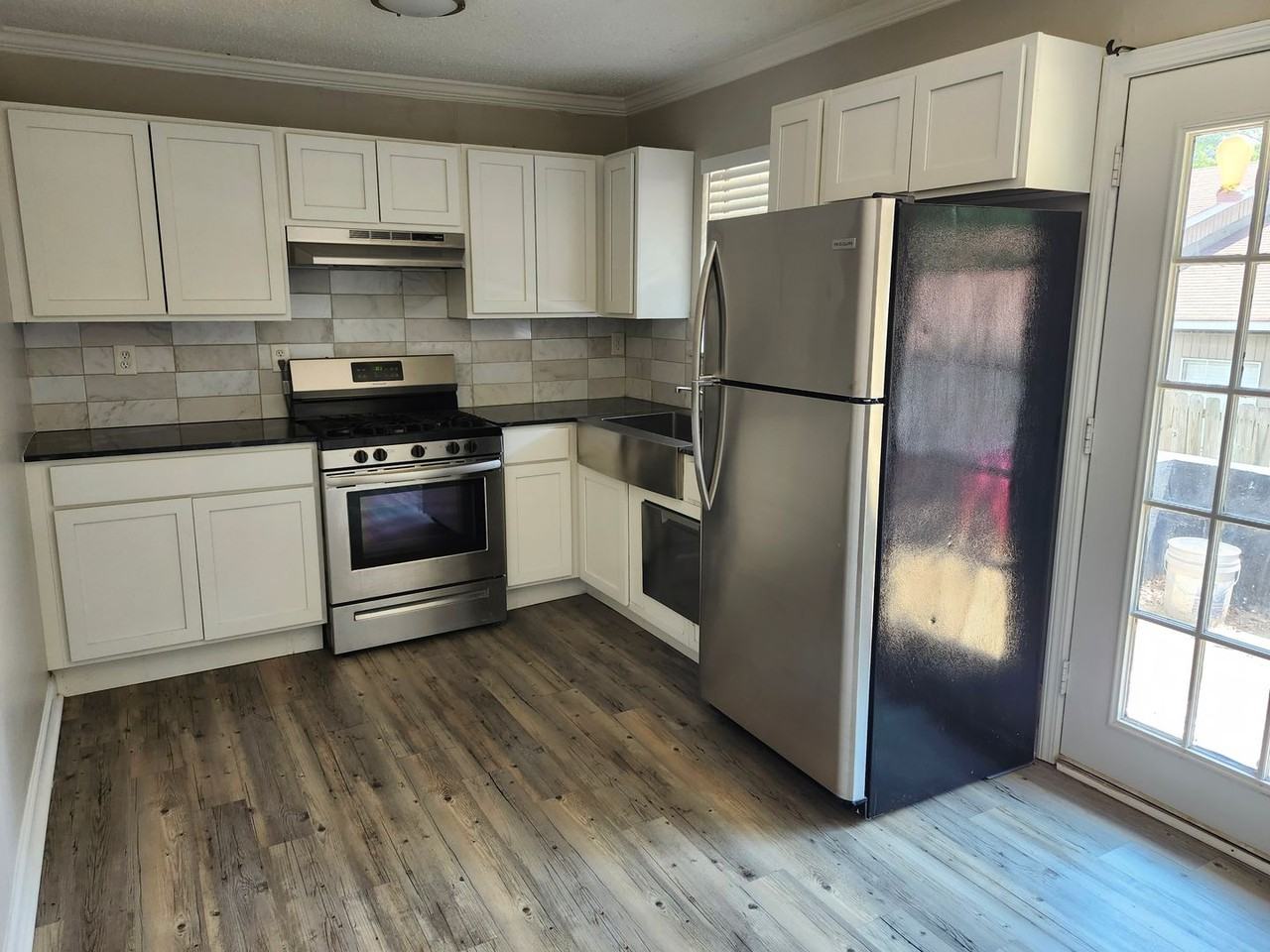 2020 Watts Rd #D - Photo 5 of 13