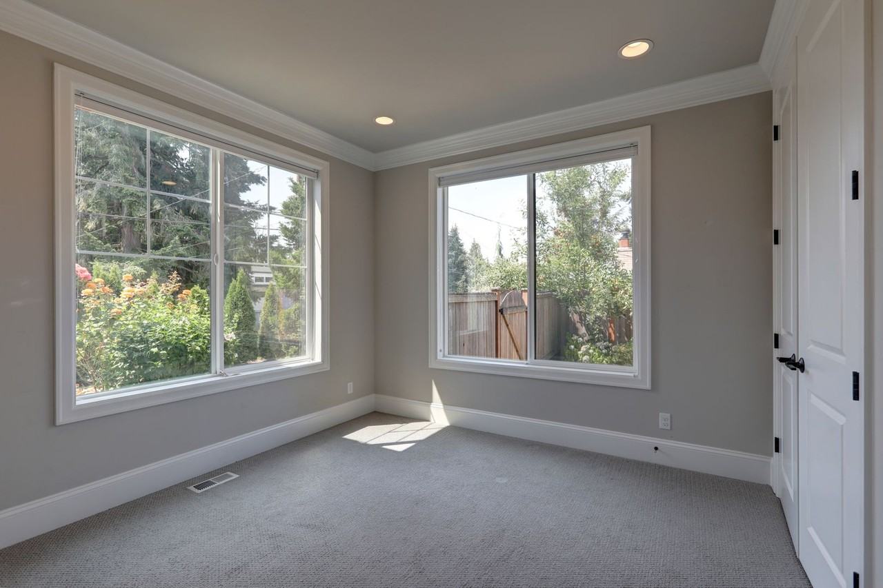 15908 Ne 1st St - Photo 5 of 40
