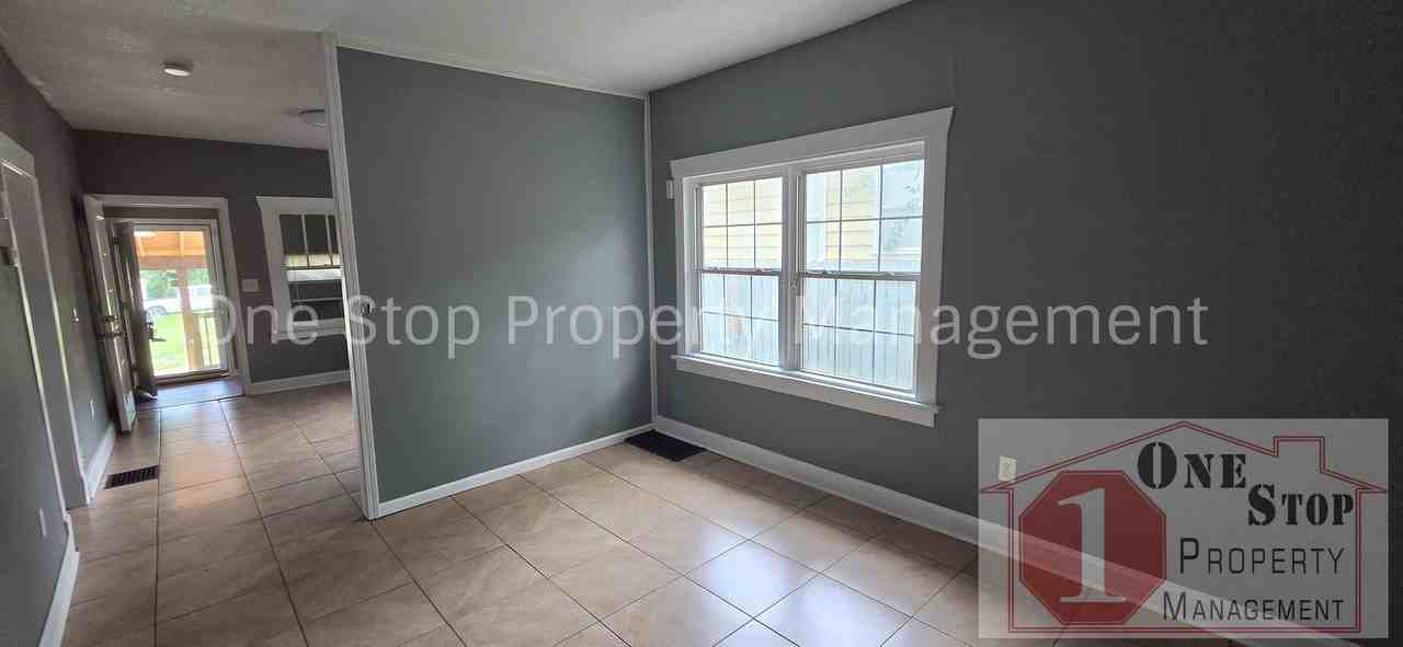 5441 E 27th St - Photo 5 of 26