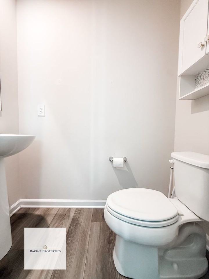624 Batchomble Ln - Photo 2 of 19