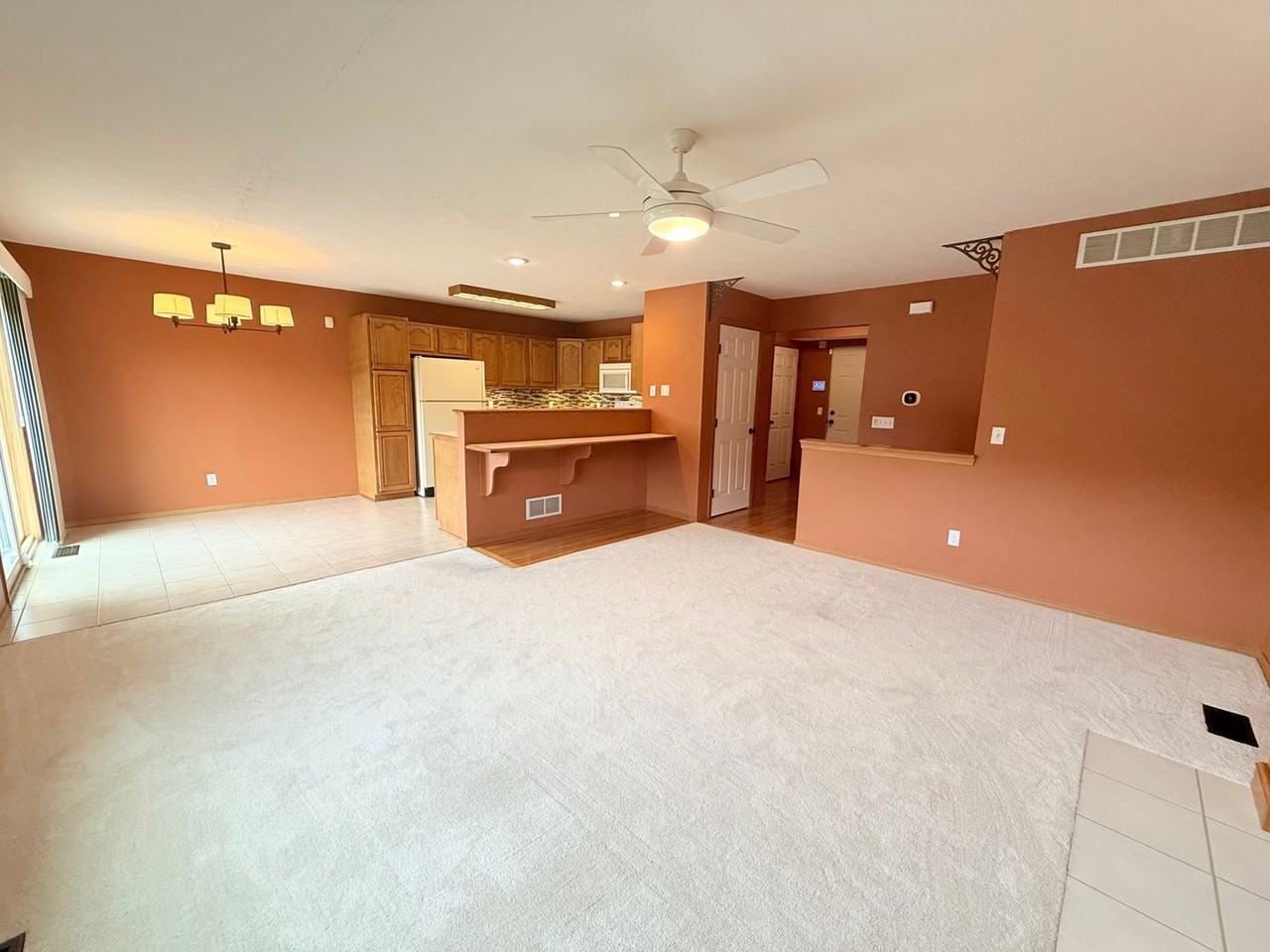 62 Vermont Ave - Photo 4 of 16