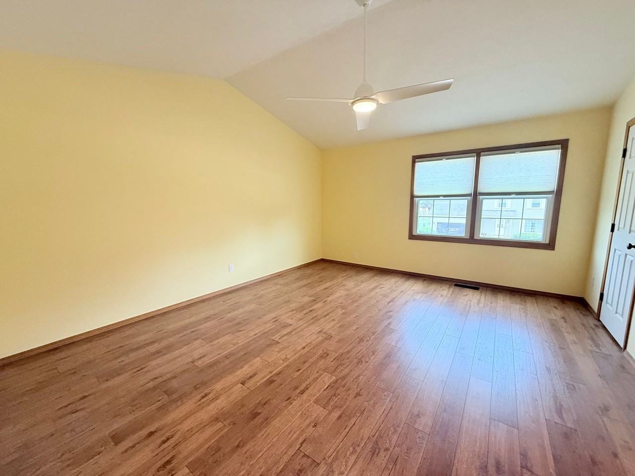 62 Vermont Ave - Photo 7 of 16