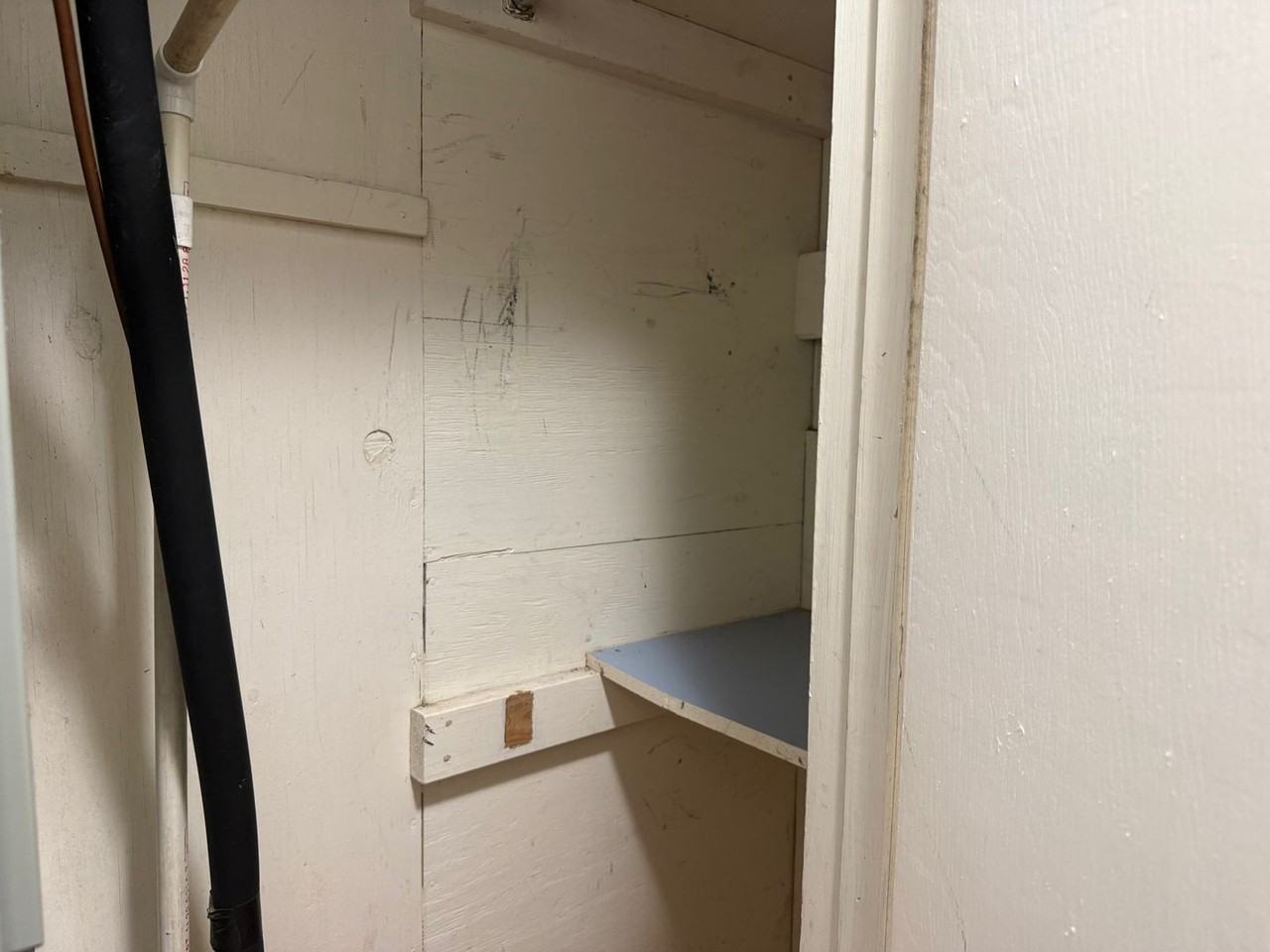643 E South St - Photo 5 of 30