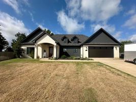 featured image of 15849 Avery Ln