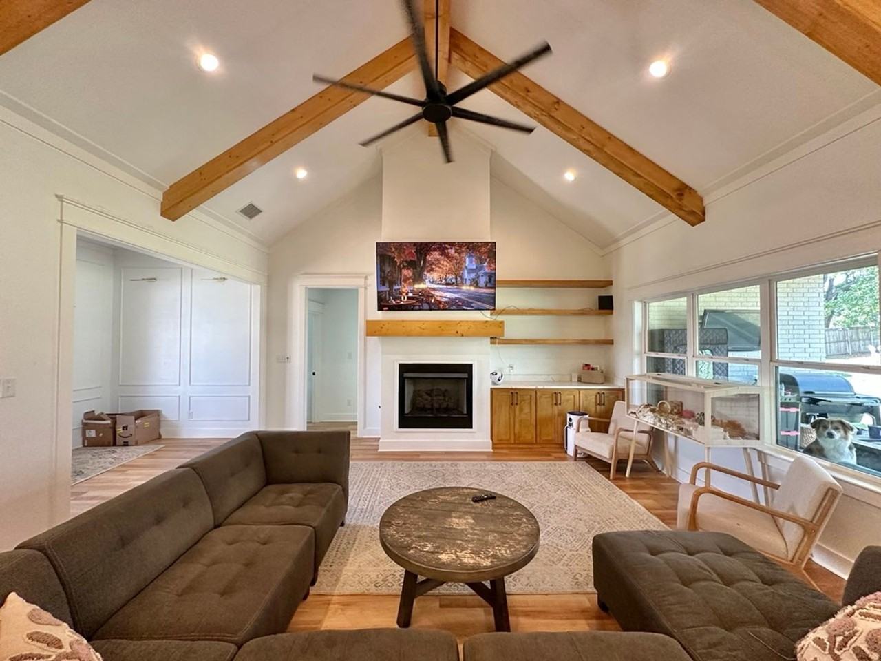 15849 Avery Ln - Photo 4 of 20