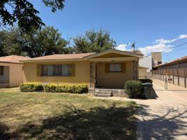 featured image of 1031 N Spring St