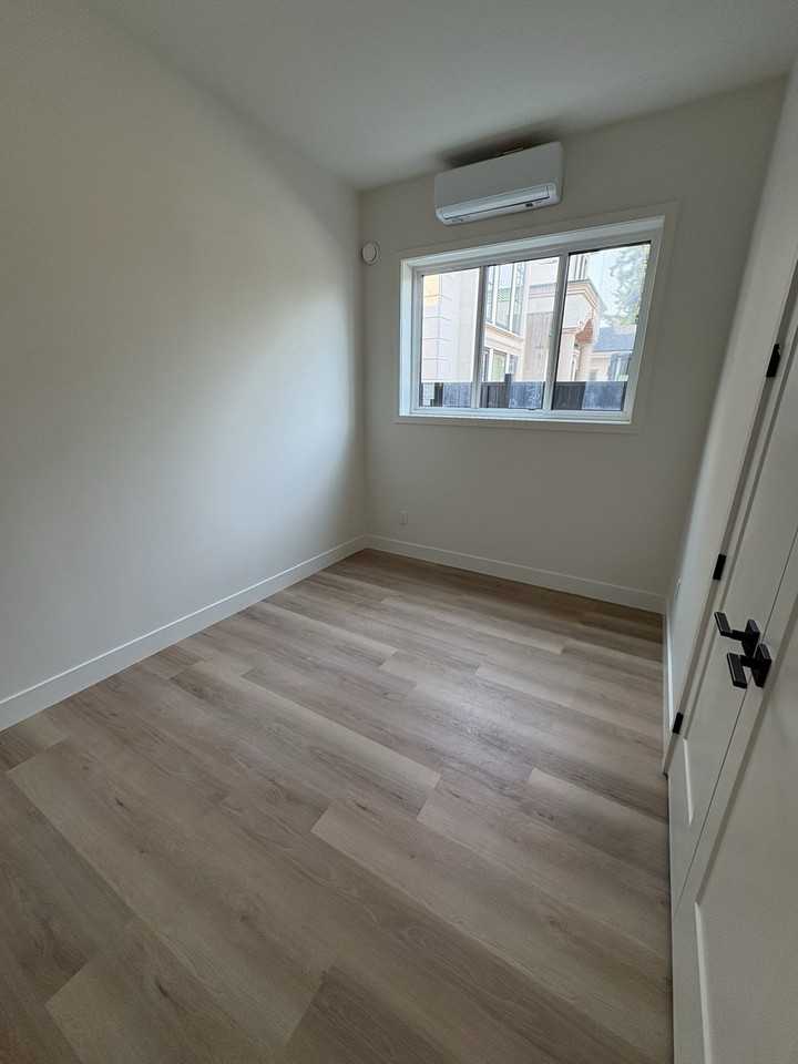 Seavale Rd - Photo 6 of 6