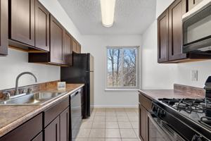 featured image of 400 Taylor St Ne