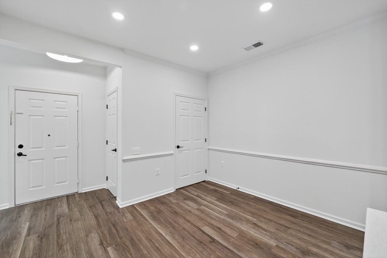 Brittany Commons Apartments - Photo 3 of 50