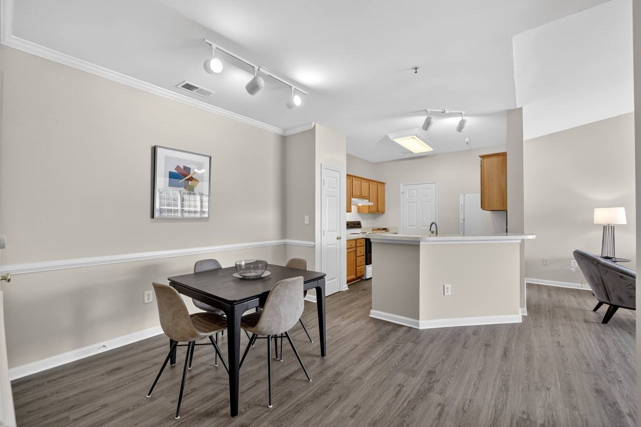 Brittany Commons Apartments - Photo 3 of 50