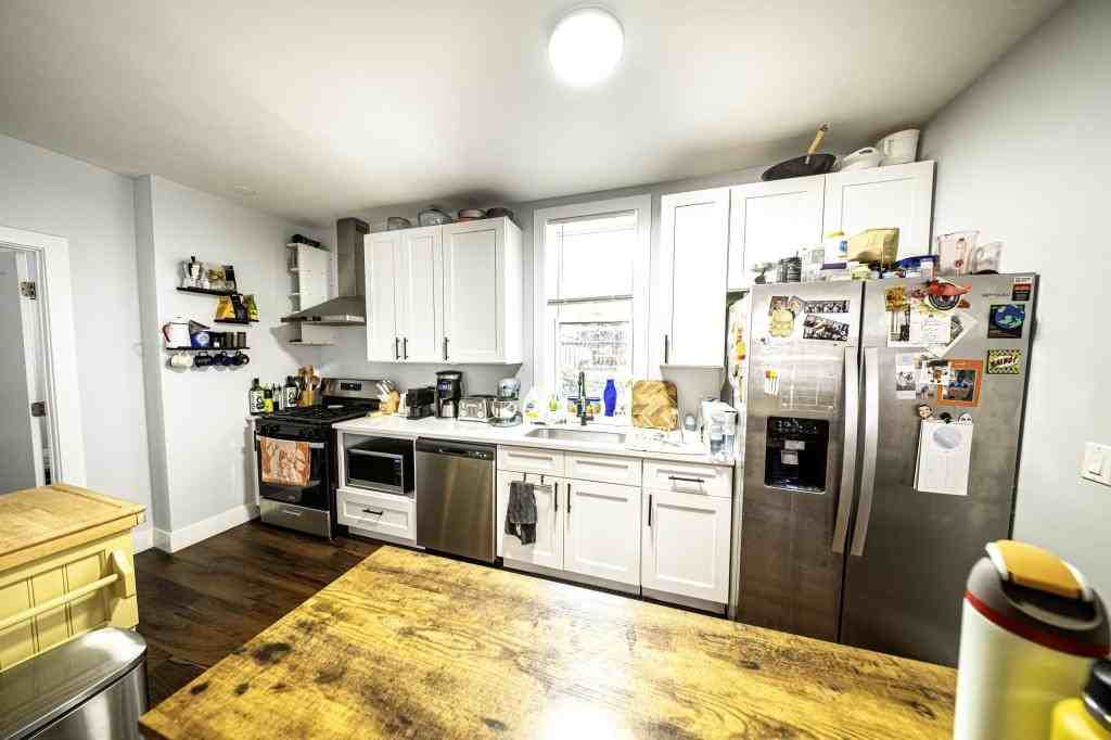 930 N Richmond St ## 1r - Photo 3 of 10