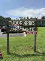 featured image of 211 Dodge Dr