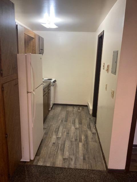 138 Eastwood Dr - Photo 3 of 6