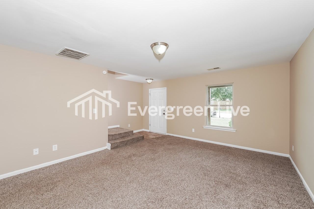 352 Union Station Way - Photo 3 of 14