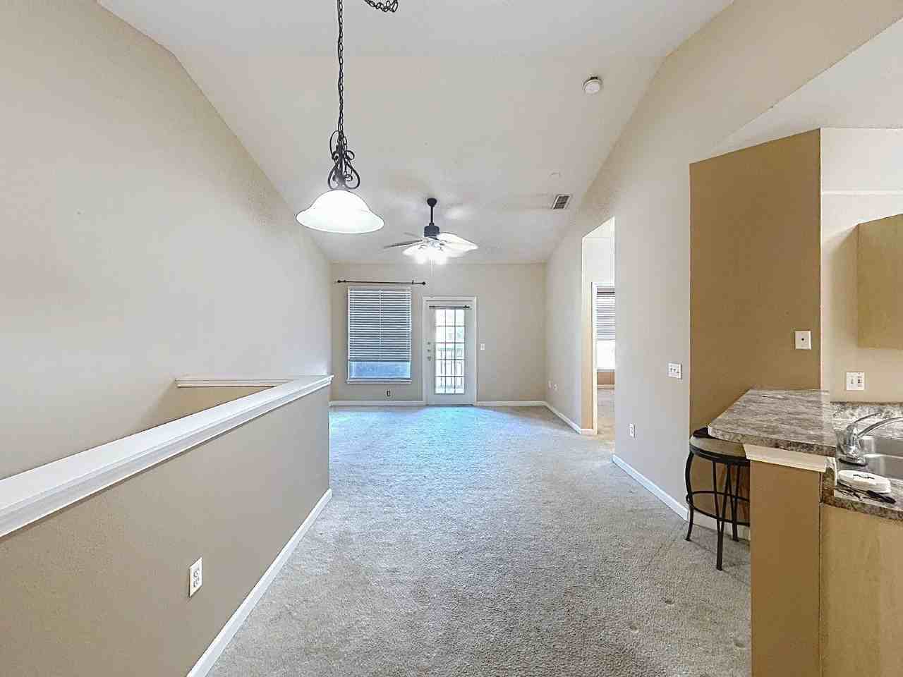 10471 Villa View Cir - Photo 7 of 11