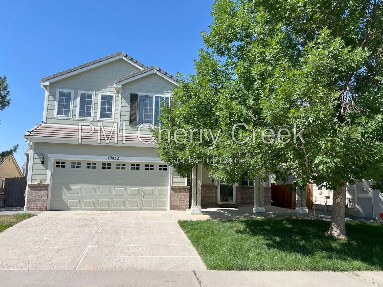 19453 E Hollow Creek Dr - Photo 2 of 44