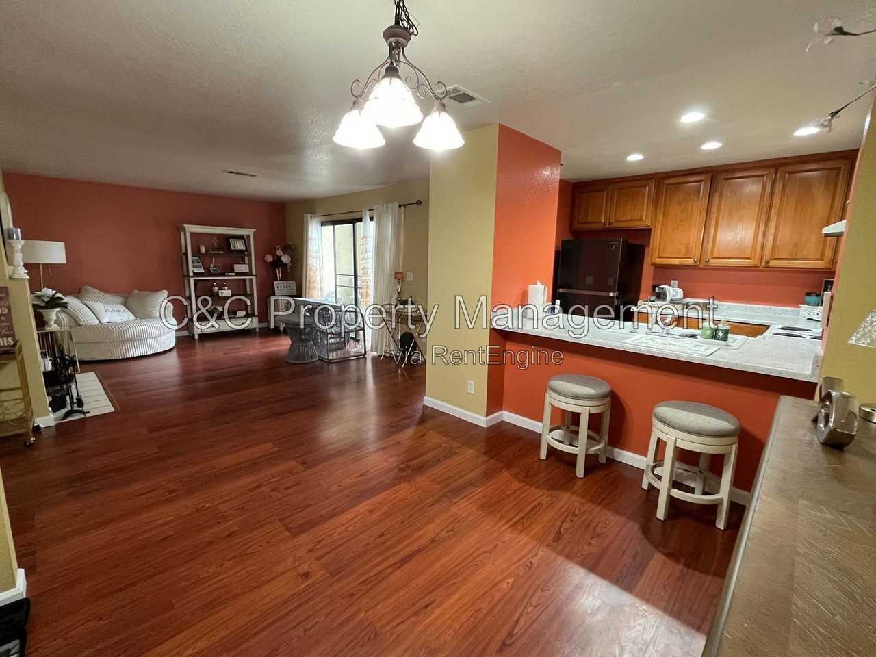 1613 W Swain Rd - Photo 2 of 11