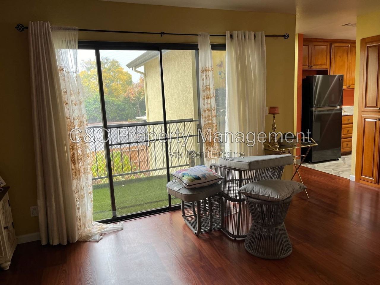 1613 W Swain Rd - Photo 4 of 11