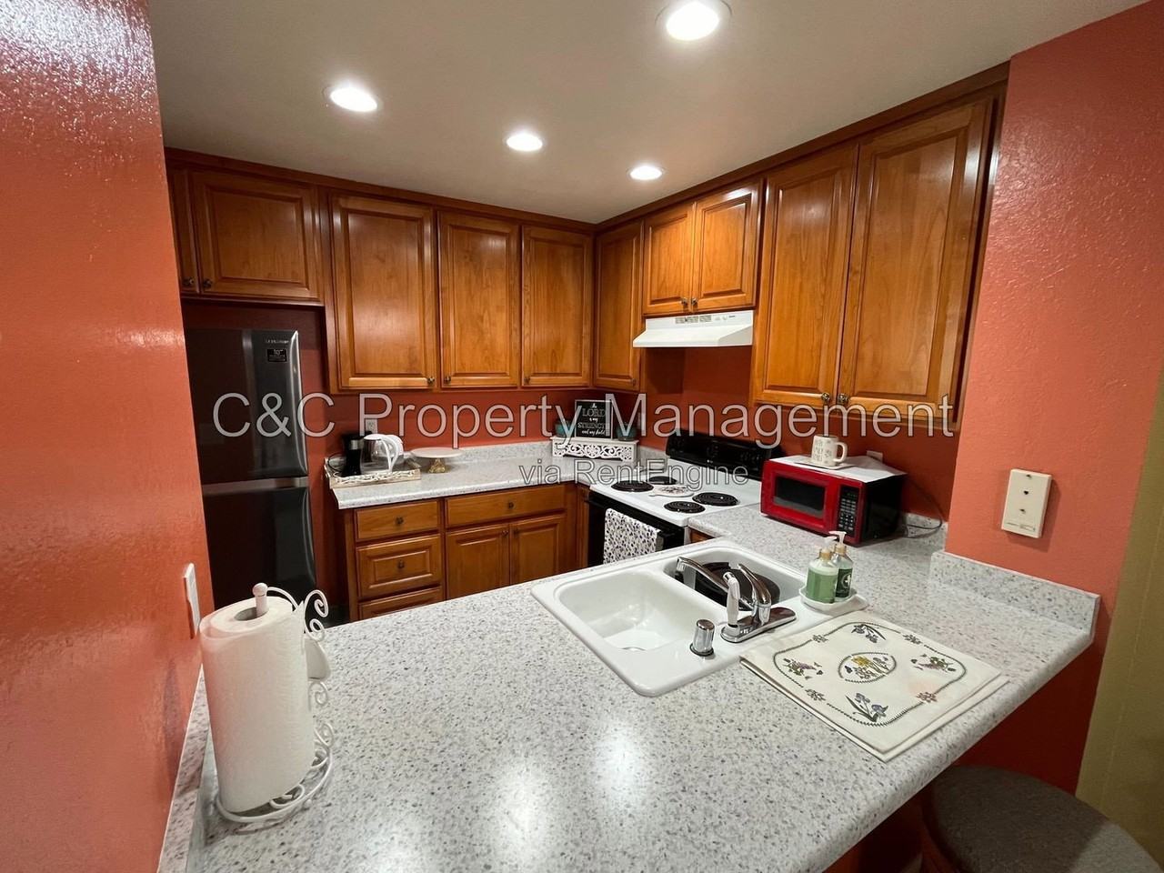 1613 W Swain Rd - Photo 5 of 11