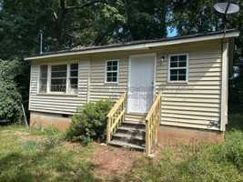 featured image of 135 Lang St