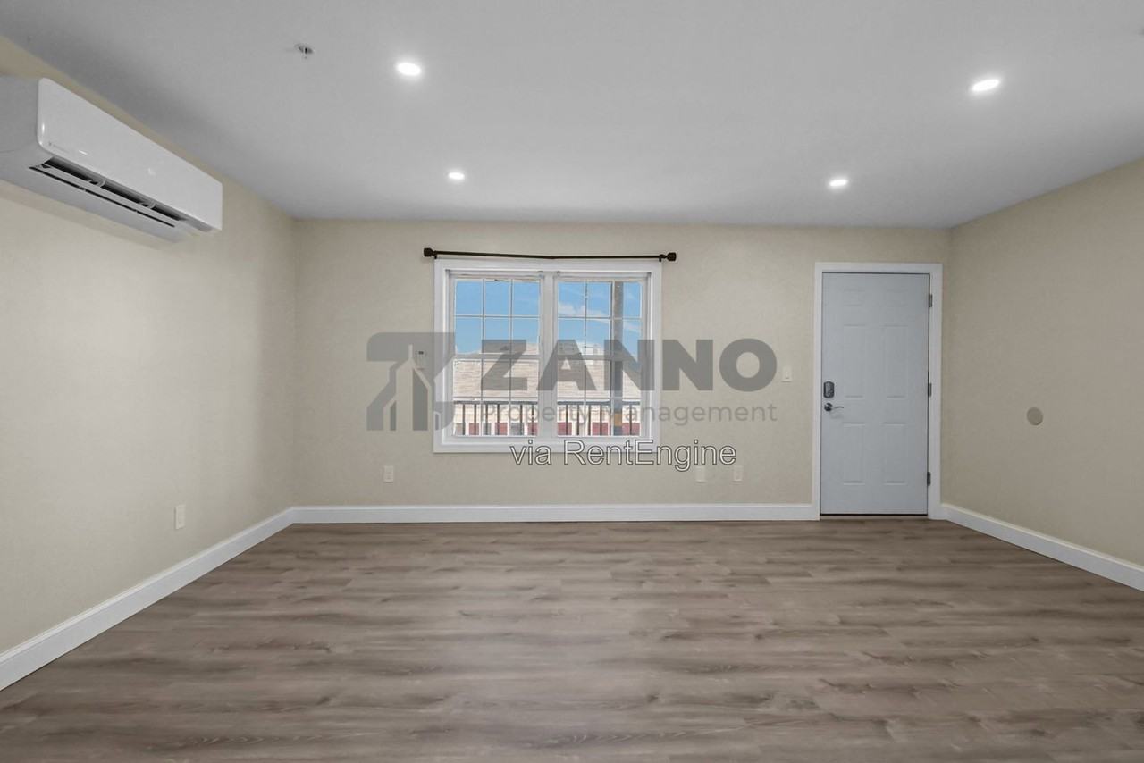 547 Chalkstone Ave #4 - Photo 2 of 22
