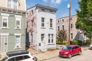 2235 Victor St #1B - Photo 1 of 1