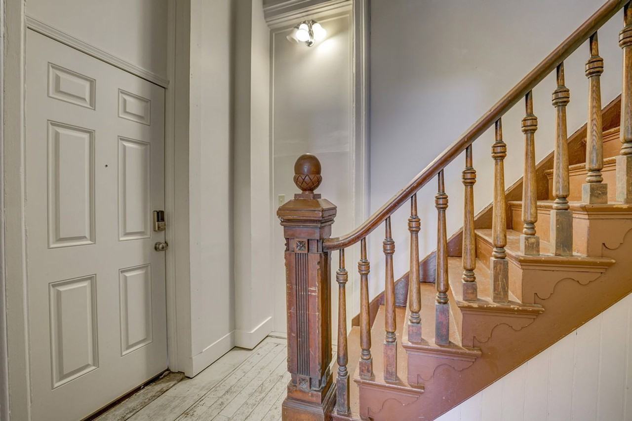 2235 Victor St #1B - Photo 4 of 24