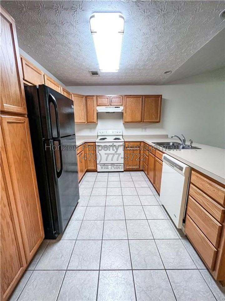 3971 Hidden Hollow Dr - Photo 4 of 19